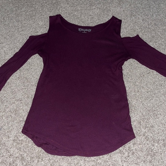 Maroon Cold shoulder long sleeve - Picture 1 of 2